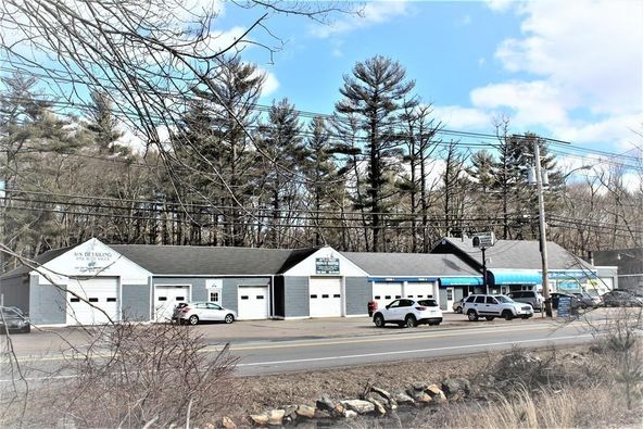 242 S Main St, Hopedale, MA 01747